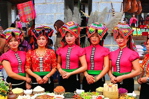 Ẩm thực - Hương vị văn hóa dân tộc