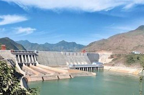 Thủy điện Hủa Na (HNA): Lợi nhuận 2026 dự kiến 'đi lùi' 53%, dành 500 tỷ đồng săn tìm dự án mới