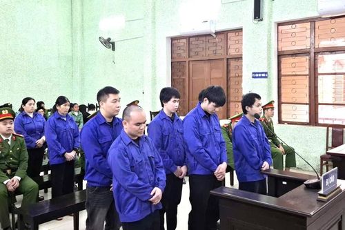 Do hám lợi 8 bị cáo phạm tội tổ chức cho người Trung Quốc nhập cảnh trái phép
