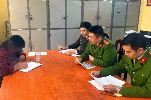 Người phụ nữ 'báo chốt' giao thông trên mạng xã hội bị phạt 7,5 triệu đồng