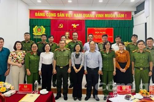 Công an phường Tân Định đẩy mạnh chuyển đổi số, nâng cao chất lượng phục vụ người dân