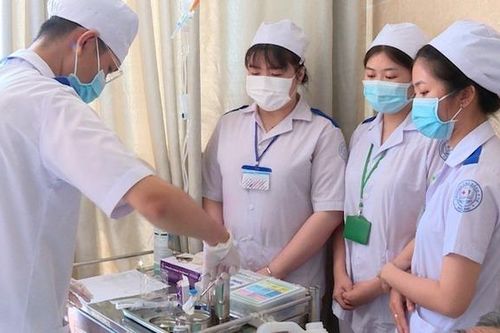 3 chính sách đột phá mở đường để nhân viên y tế yên tâm làm nghề từ 2026