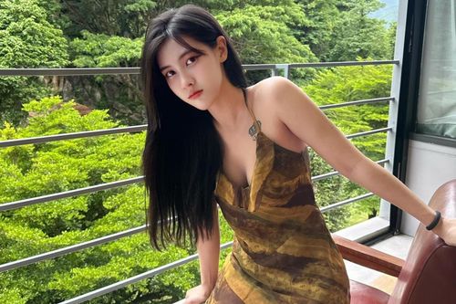 Hot girl Thái Lan công khai mến mộ thủ môn Trần Trung Kiên