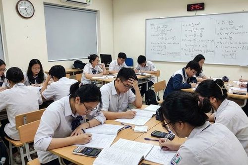 Hàng loạt đại học cắt xét học bạ: Thí sinh cần làm gì?