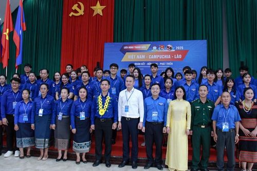 Lan tỏa bản sắc văn hóa ngã ba Đông Dương, thắt chặt giao lưu thanh niên Việt Nam - Lào - Campuchia