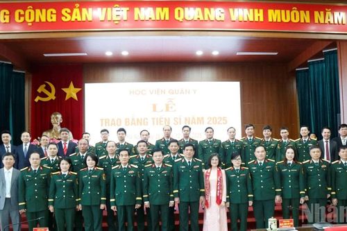 Học viện Quân y trao bằng Tiến sĩ năm 2025 cho 30 nghiên cứu sinh
