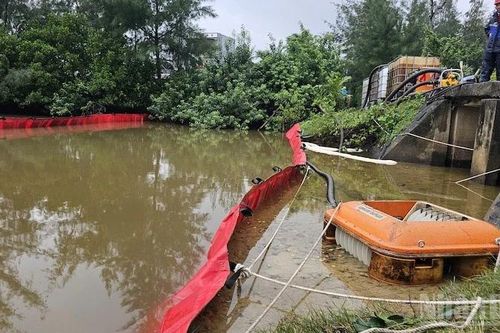 Quảng Ngãi: Tập trung các biện pháp xử lý sự cố tràn dầu