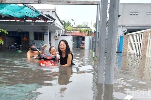 Thành phố Hồ Chí Minh đang đối mặt với nhiều thách thức trong đời sống xã hội
