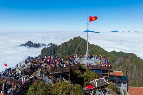 Lào Cai thu hút 10,5 triệu lượt khách du lịch