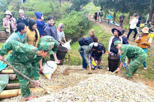 Hơn 600 triệu đồng xây nhà tránh trú bão, sạt lở tại xã biên giới Hùng Sơn