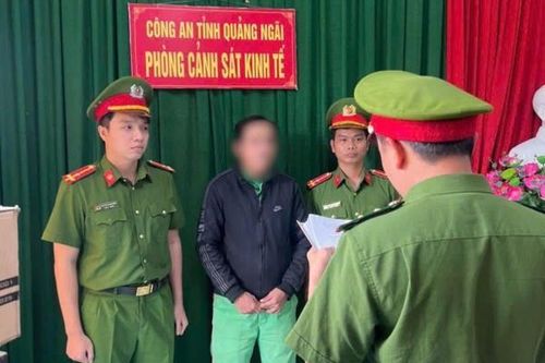 'Ăn cám trả vàng'