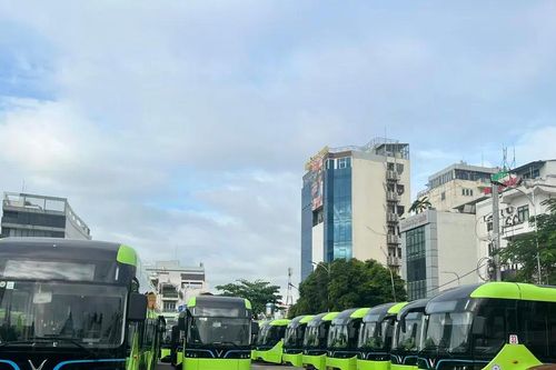 TPHCM chuyển đổi toàn bộ xe buýt CNG tuyến 33 và 150 sang xe buýt điện