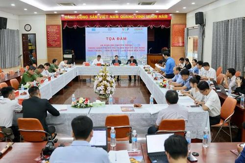 Bàn giải pháp trước thách thức an ninh phi truyền thống