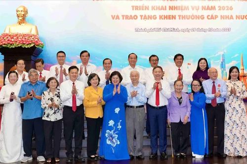 Xây dựng đội ngũ cán bộ tuyên giáo và dân vận chuyên tâm, thạo việc