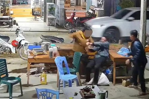Điều tra vụ người đàn ông bị đâm tử vong ở Lào Cai