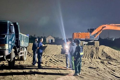 Công an Gia Lai đột kích phá đường dây khai thác cát trái phép trên sông Côn