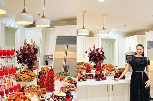 Phạm Hương khoe bàn tiệc Giáng sinh và khoảnh khắc sao Việt