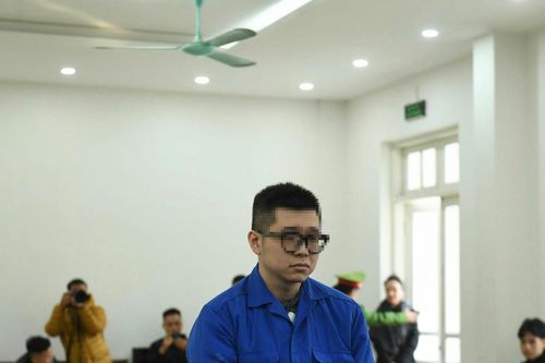Lý do hoãn phiên xử người đàn ông đánh phụ nữ tại sảnh thang máy chung cư ở Hà Nội