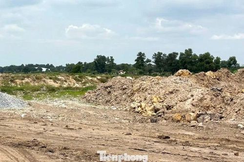 Chủ tịch TPHCM vào cuộc vụ hô biến đất công thành... 'đất ông'