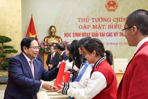 Thủ tướng: Khẩn trương xây dựng Đề án phát hiện và bồi dưỡng nhân tài trẻ Việt Nam