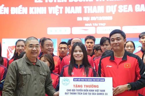 Quỹ tài năng trẻ Việt Nam tặng thưởng đội tuyển Điền kinh đạt thành tích cao tại SEA Games 33