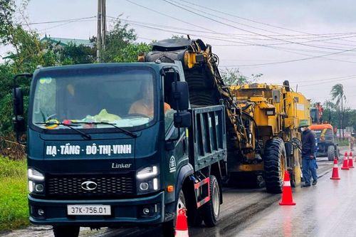Đường Vạn Xuân được sửa chữa tạm thời sau phản ánh của Báo và phát thanh, truyền hình Nghệ An