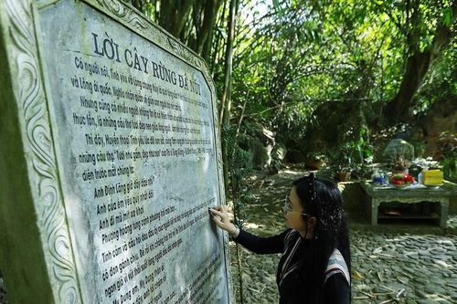 Đến Mường Động tìm hiểu biểu tượng tình yêu nơi 'Đồi thông hai mộ'