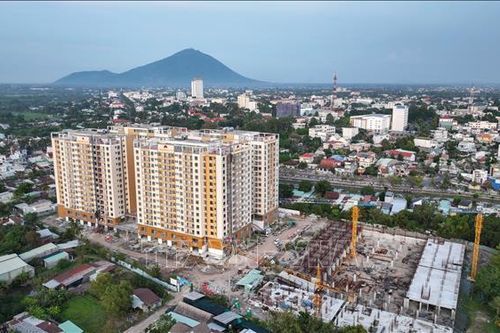Giấc mơ an cư 'treo' vì dự án nhà ở xã hội chậm hoàn thành