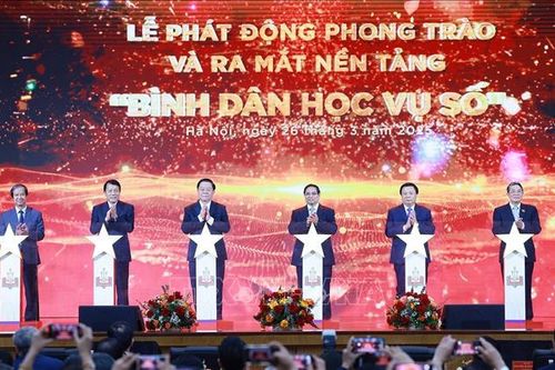 Đưa tri thức và kỹ năng số đến người dân qua phong trào 'Bình dân học vụ số'
