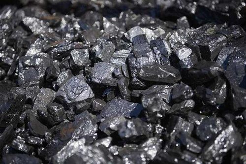 Mỹ khôi phục khai thác than chì sau bảy thập niên