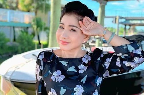 Nữ NSND Phượng Loan từng vượt 'cửa tử', cuộc sống giản dị ở tuổi U60