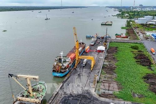 Thiếu hạ tầng logistics khiến cảng biển Cần Thơ gặp khó
