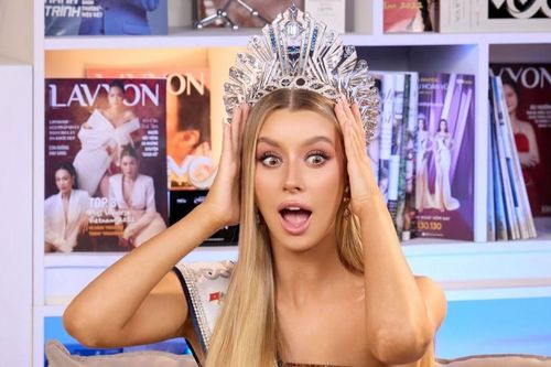 Người đẹp đăng quang Miss Cosmo 'sượng trân' khi nhìn thấy một vật