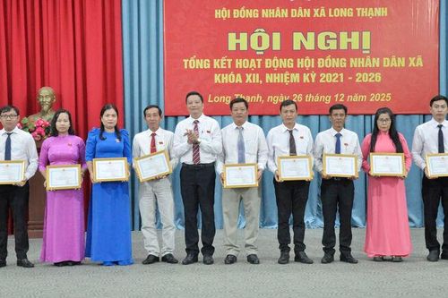 HĐND xã Long Thạnh họp thường lệ cuối năm và tổng kết nhiệm kỳ