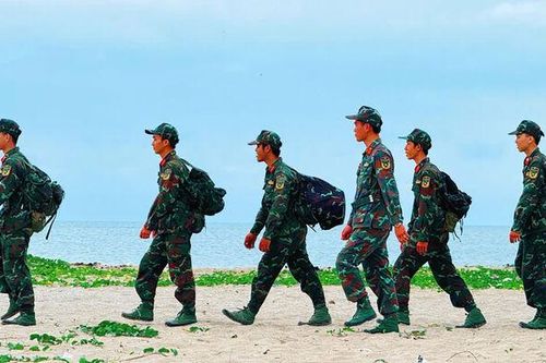 Trung đoàn 20 hành quân dã ngoại làm công tác dân vận