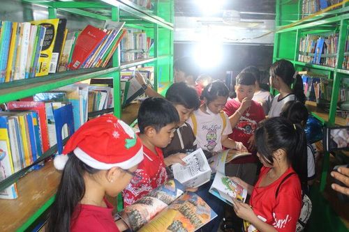 Thư viện lưu động chào Xuân 2026 tại phường Long Xuyên
