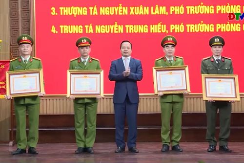 Bí thư Tỉnh ủy Trần Tiến Dũng dự Hội nghị tổng kết công tác công an năm 2025
