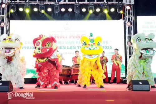Khai mạc chuỗi hoạt động Văn hóa - ẩm thực phường Trấn Biên năm 2025