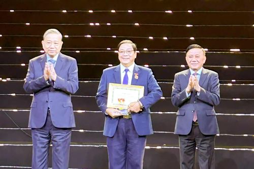 Khánh Hòa có 1 tập thể được tôn vinh tại Chương trình 'Hồ Chí Minh - Hành trình khát vọng 2025'