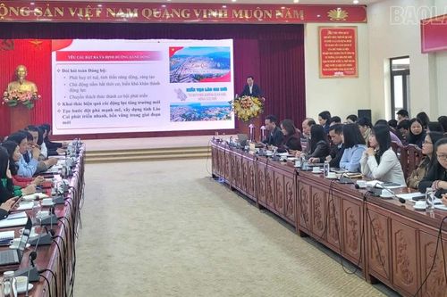 Bồi dưỡng nội dung cơ bản, cốt lõi và điểm mới trong Nghị quyết Đại hội Đảng bộ tỉnh Lào Cai lần thứ I
