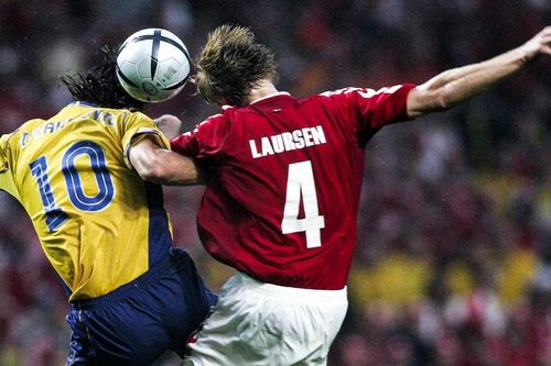Kịch bản 2-2 tại EURO 2004: Nỗi đau thiên cổ của bóng đá Ý