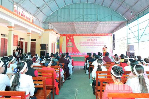 Bế mạc lớp tập huấn, bồi dưỡng, truyền dạy văn hóa Mường
