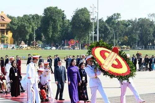 Rộn rã 'bản hòa ca' thi đua yêu nước