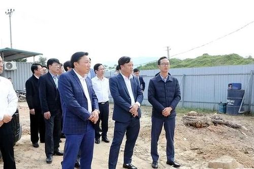 Phó Chủ tịch UBND tỉnh Nguyễn Huy Ngọc thăm, làm việc tại các xã khu vực Hạ Hòa