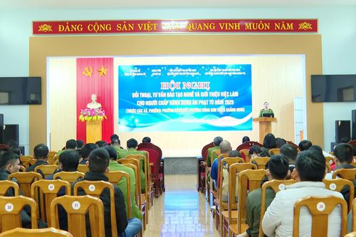 Tư vấn đào tạo nghề và giới thiệu việc làm cho người chấp hành xong án phạt tù