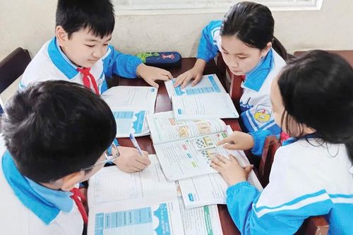 Gieo 'hạt mầm số' ở Trường Tiểu học Số 2 Phú Bài