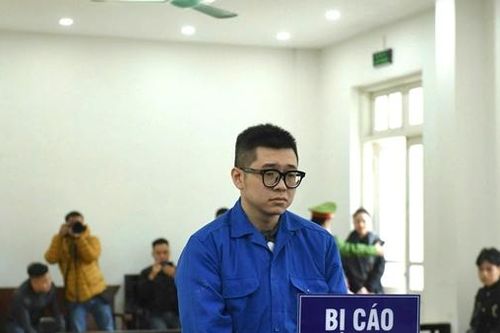 Hoãn phiên tòa xét xử bị cáo Đặng Chí Thành tấn công liên tiếp người phụ nữ ở chung cư