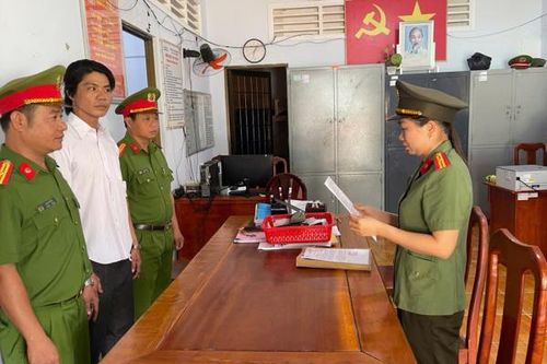 Khởi tố chủ tiệm sửa xe có hành vi dâm ô bé gái 13 tuổi