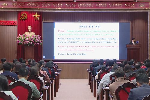Bồi dưỡng nghiệp vụ cán bộ làm công tác xây dựng Đảng