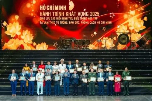 Tôn vinh các điển hình tiêu biểu toàn quốc năm 2025